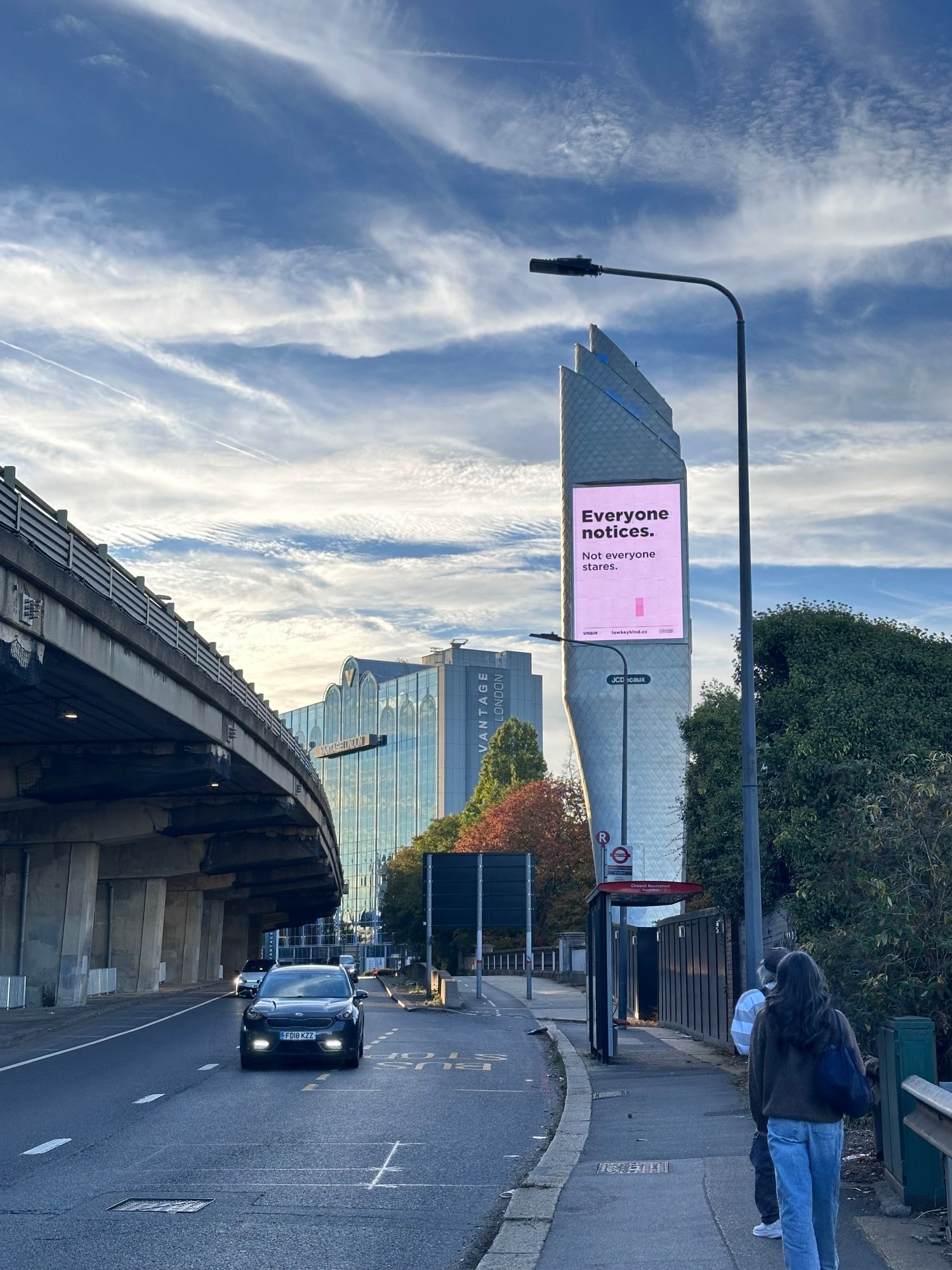 Low-key kind on the Chiswick Roundabout tower screen